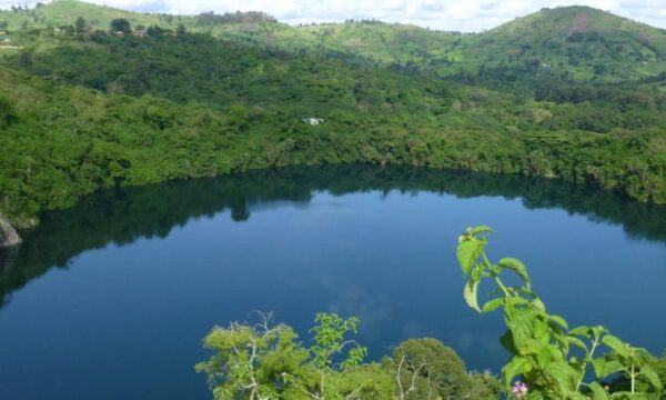 Crater-Lakes-in-Kibale-National-Park-750×450
